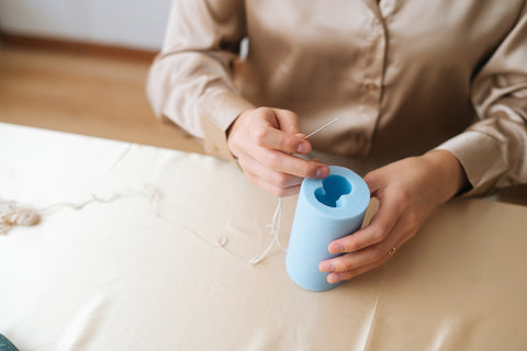 The Basic Guide to Making a Candle with a Silicone RTV Rubber Mold